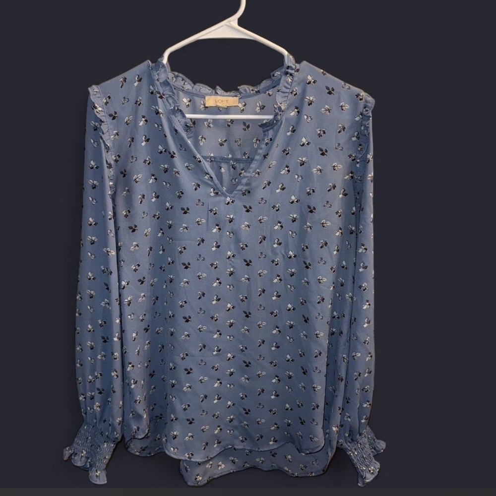 LOFT Blue Floral Long Sleeve Blouse
SMALL